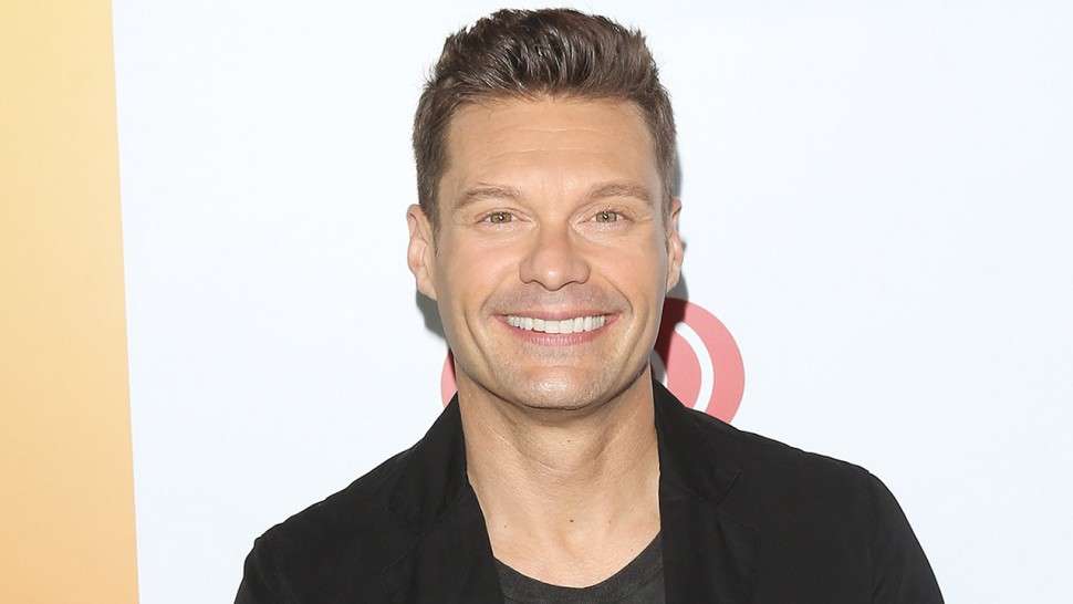 Ryan Seacrest’s Height, Weight And Body Measurements
