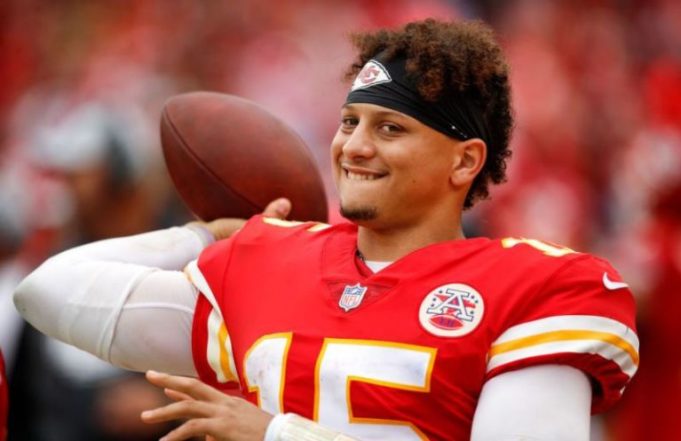 Who Are Patrick Mahomes Parents And Family Members, His Bio And NFL ...