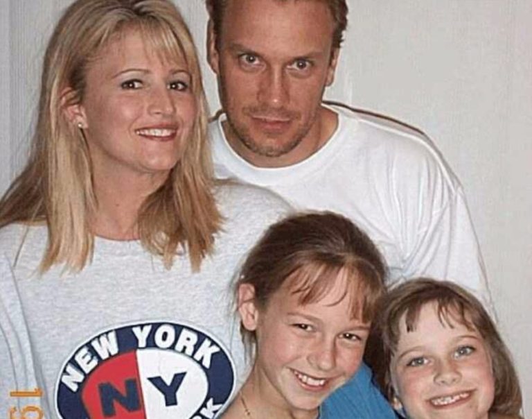 Brie Larson’s Mom, Dad And Sister