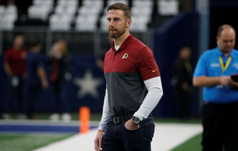 Who Is Alex Smith’s Wife, Elizabeth Barry? Family, Bio, Quick Facts