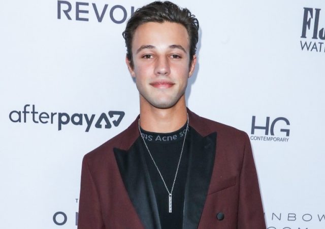 Cameron Dallas Net Worth, Age, Height, Girlfriend, Family And Quick Facts