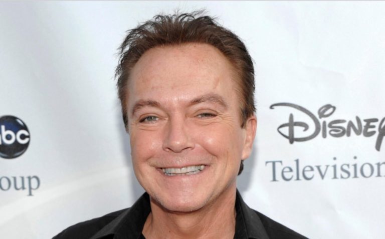 David Cassidy Death, Net Worth, Daughter, Son, Wife, Family, Mother, Wiki