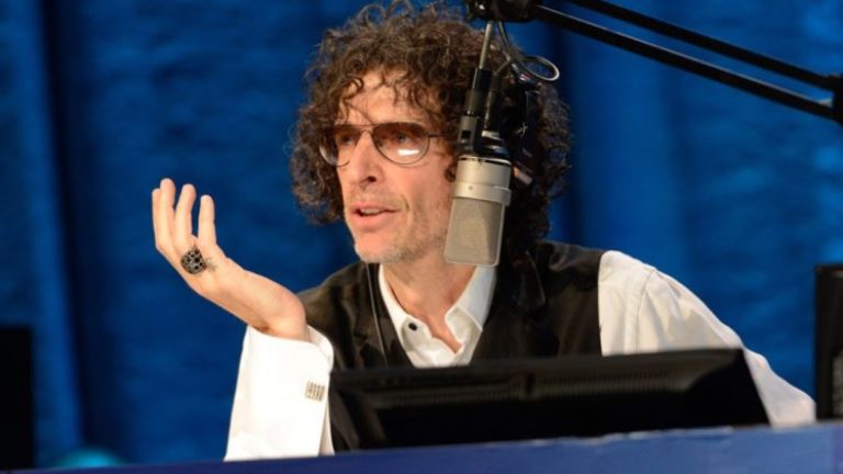 Inside Howard Stern's Private Family Life: The Relationship With His Wife & Daughters