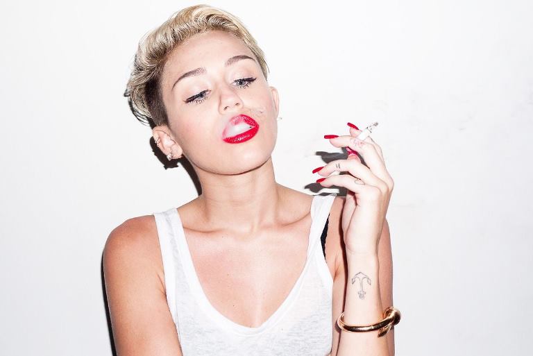 Miley Cyrus Tattoos, Tongue And Teeth