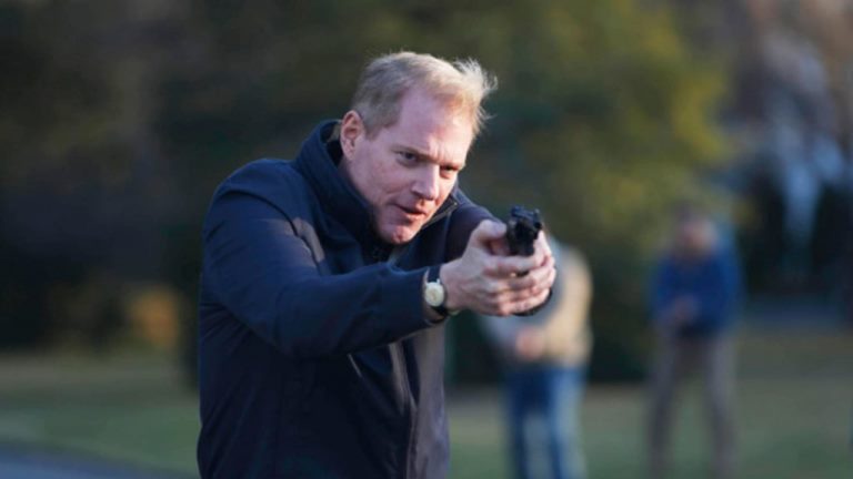Noah Emmerich Biography and 5 Quick Facts You Need to Know