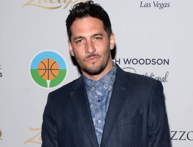 Is Jon B Married? Who is His Wife, Children, Ethnicity, Net Worth, Biography