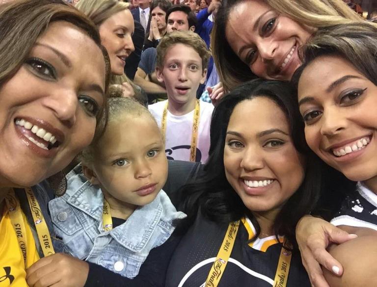 Stephen Curry’s Brother, Sister And Parents