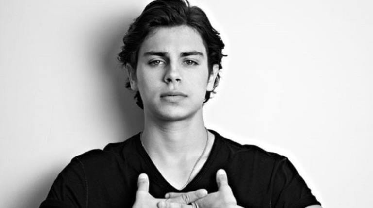 Jake T Austin Bio, Who is The Girlfriend, Why Did He Leave The Fosters?