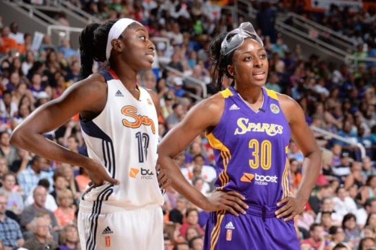 Nneka and her sister Chiney Ogwumike