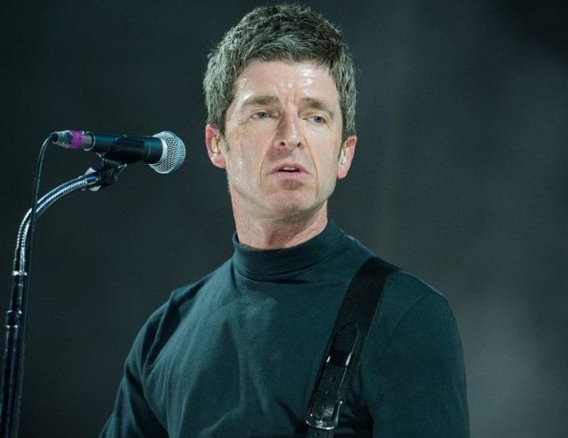 Noel Gallagher Biography, Wife, Net Worth, Height, Daughter
