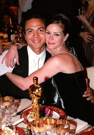 Who Is Julia Roberts Dating? Here’s A Guide To Her Ex Boyfriends And Husbands