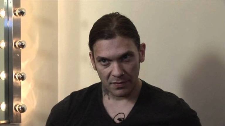 Brent Smith Married, Wife, Son, Family, Net Worth, Girlfriend, Height