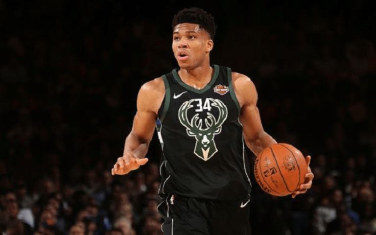 Giannis Antetokounmpo Bio, Girlfriend, Brother, Parents, Height, Age, Weight, Salary