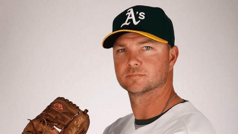 Ryan Madson Wife, Family, Height, Weight, Body Measurements