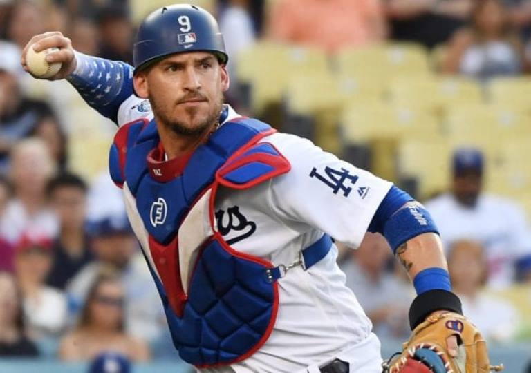 Yasmani Grandal Wife, Family, Ethnicity, Where Is He From?