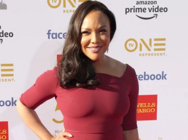 Lynn Whitfield Bio, Daughter, Husband, Age, Parents, Family, Net Worth