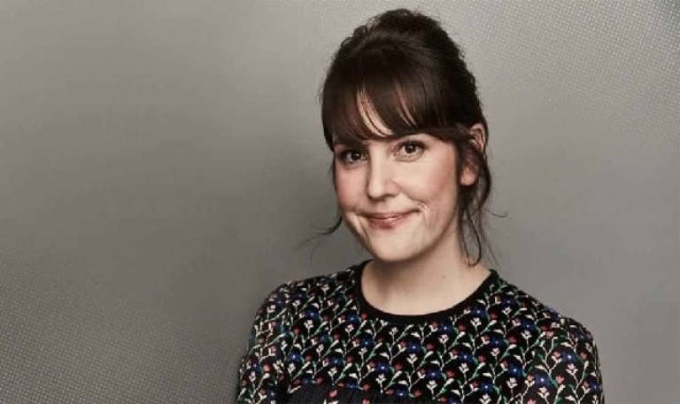 Who is Melanie Lynskey, Is She Engaged or Dating Anyone, How Much is She Worth?