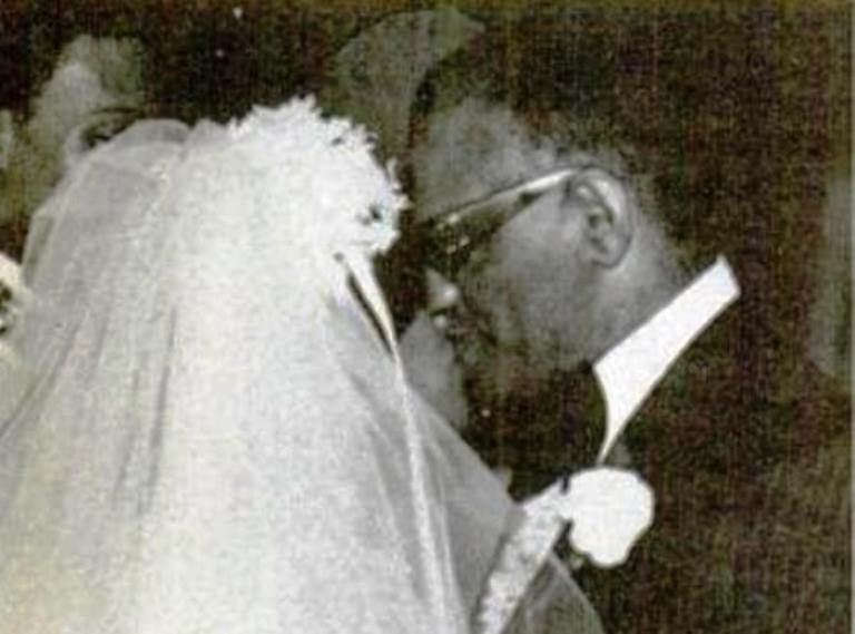Della Beatrice Howard Robinson with Ray Charles on their wedding day