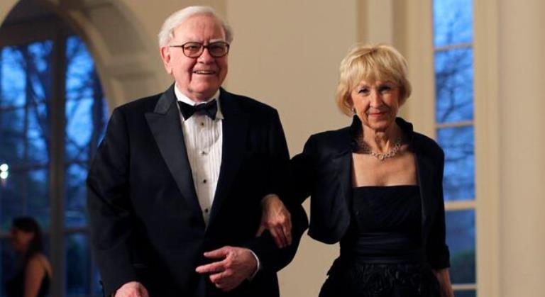 Who Is Warren Buffett’s Wife Astrid Menks? Untold Facts About Her