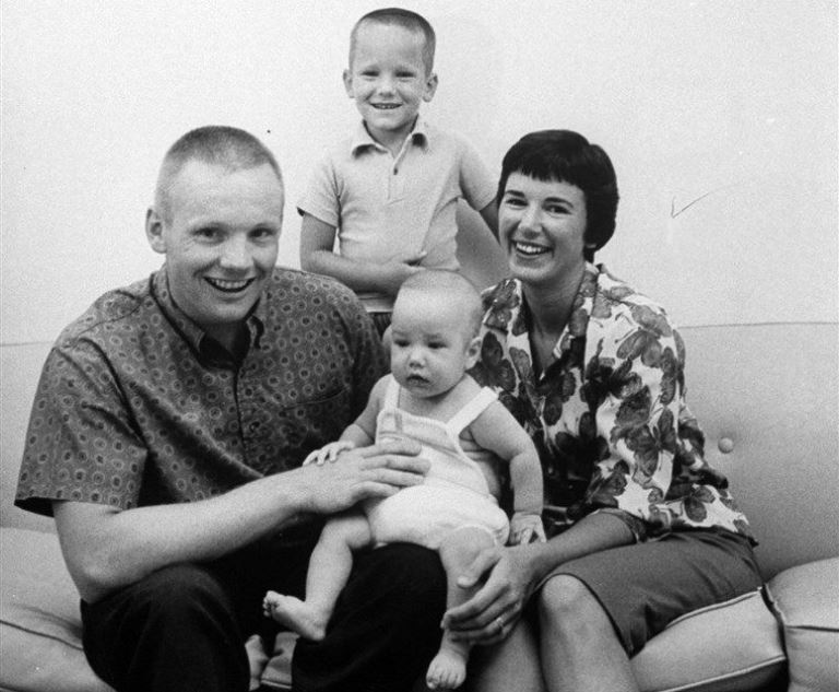 Meet Neil Armstrong’s Wife Janet Shearon: Her Life Before & After Death