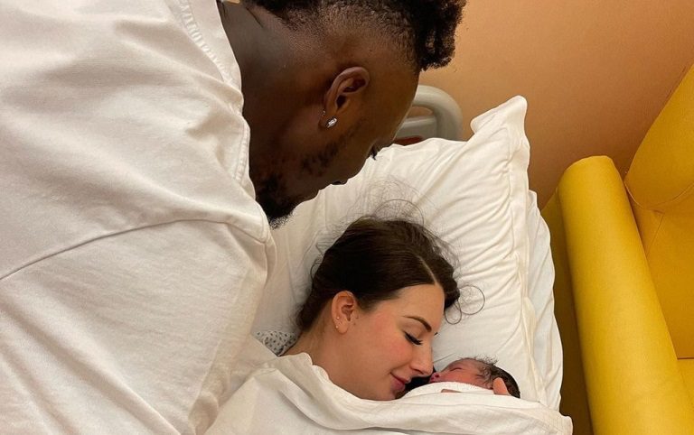 Tammy Abraham with his girlfriend and newborn baby