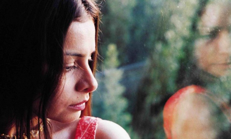 Is Hope Sandoval Married, Who is Her Husband, Her Personal Life and Net Worth