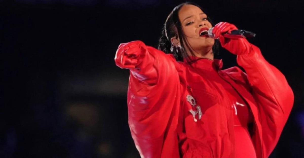 Rihanna Biography, Career, Net Worth, And Other Interesting Facts