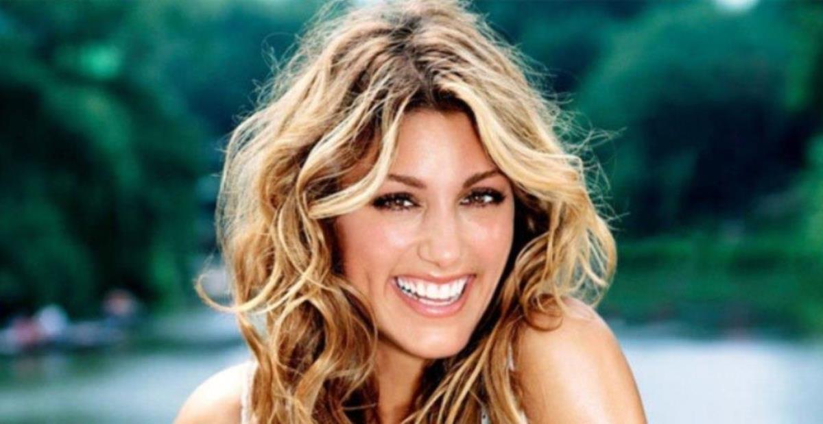 Jennifer Esposito Biography Career Net Worth And Other Interesting